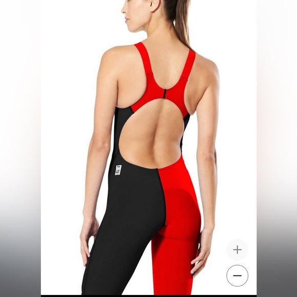 NWT SPEEDO KNEESKIN! - Picture 2 of 9